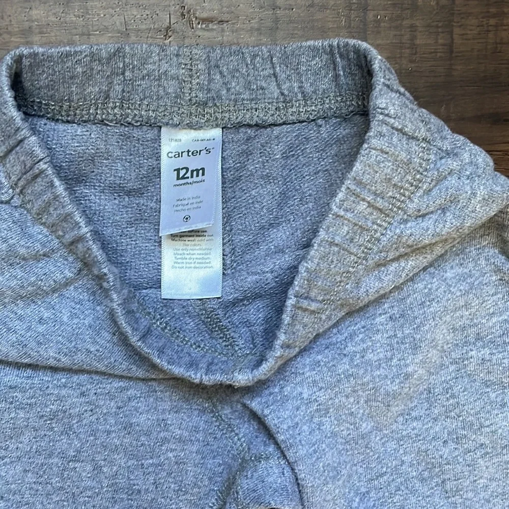 12M grey Carter’s sweatsuit/jogger